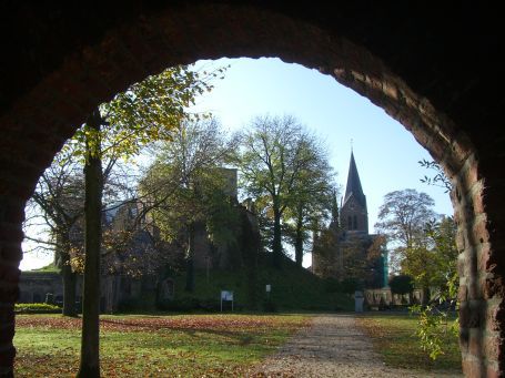 Kessel : Schlossruine De Keverberg